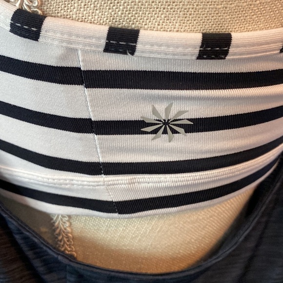 Athleta sports bra with attached tank top size XS - Picture 5 of 11